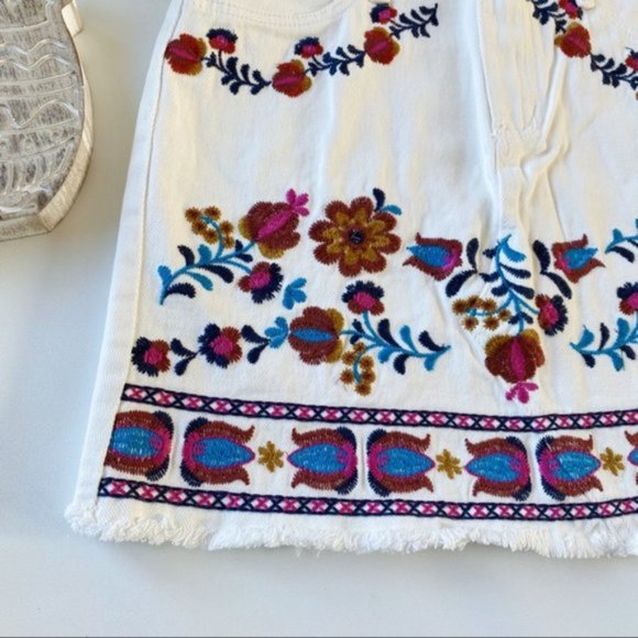 Umgee | Embroidered Floral White Denim Mini Skirt High Waisted Pockets Frayed - Picture 7 of 13